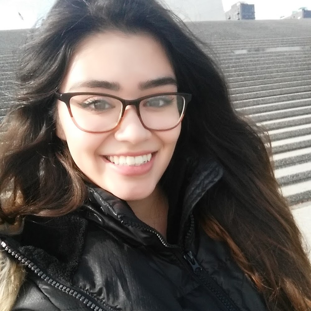 Meet your Posher, Esmeralda